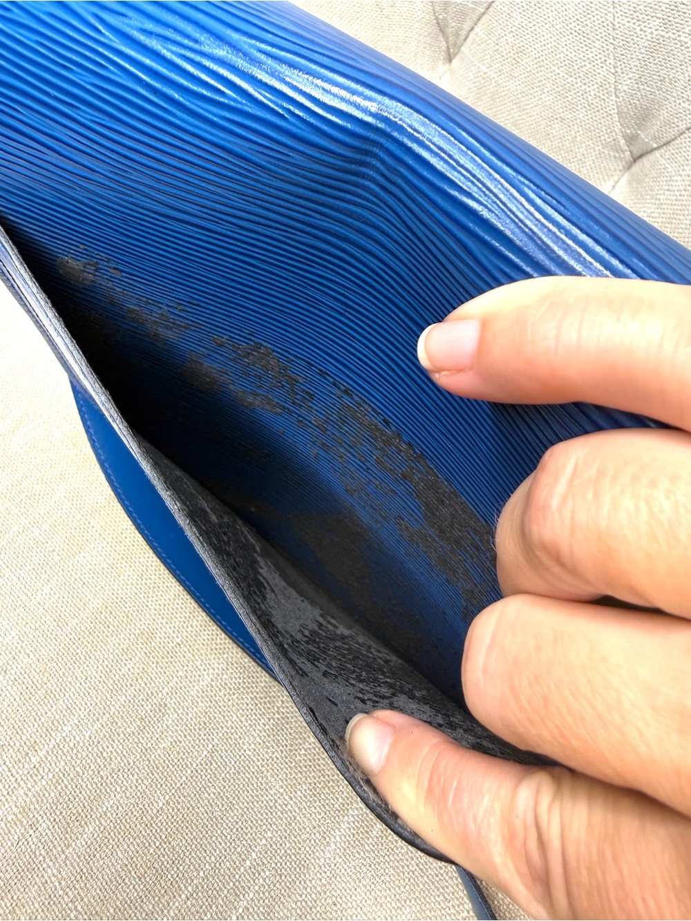 Authentic Louis Vuitton Saint Cloud GM shoulder bag blue Epi leather M51242 LV - Picture 16 of 16